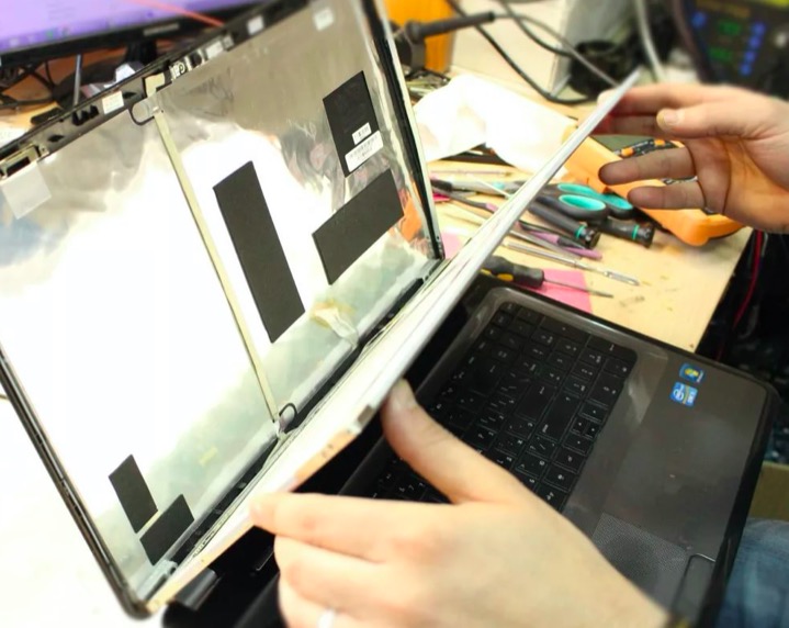 замена матрицы на ноутбуке в Шебекино