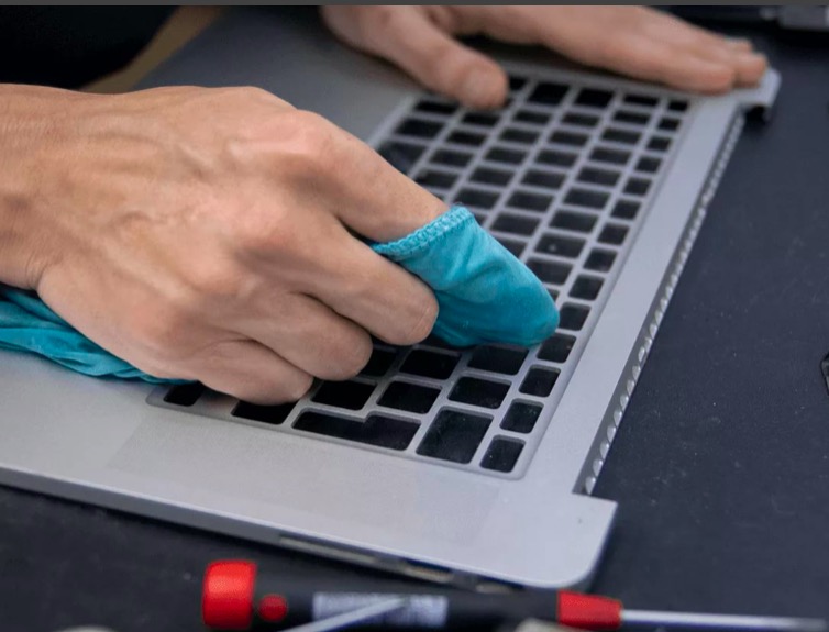 Ремонт ноутбука после залития в Шебекино